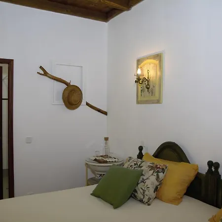 Casa rural Lili's - Local Monsanto