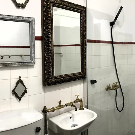 Lili's - Local Casa rural Monsanto